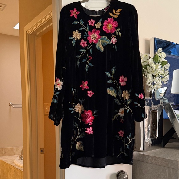 plus size purple dress for wedding Bridesmaid Maxi Chiffon Guest Dress Swatch: BLACKGREENFLORAL.png Color:Black/Emerald Love this dress –